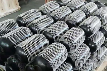 用什么方法來(lái)檢查不銹鋼囊式蓄能器膨脹壓力？